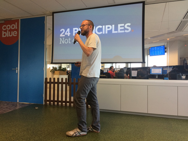 Picture of Roelof presenting